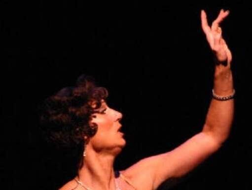 Lisa Ann Ludwig as Gertrude Lawrence