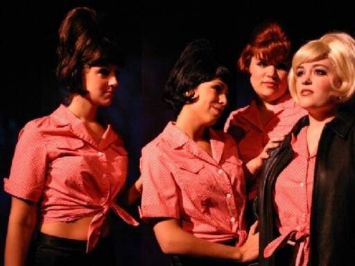 Kelly Jakiel, Nicole Marrale Cimato, Elizabeth Urbanczyk &amp; Michele Marie Roberts sing &quot;Leader of the Pack&quot;