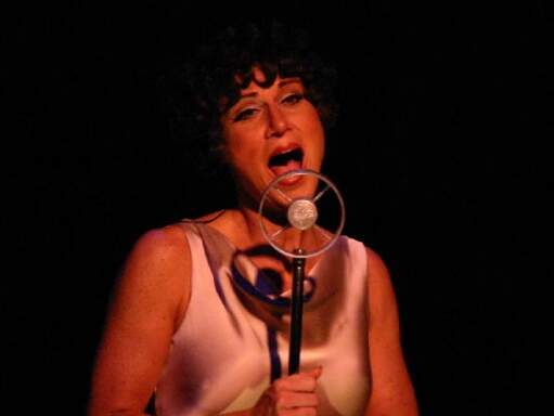 Gertie sings &quot;20th Century Blues&quot;