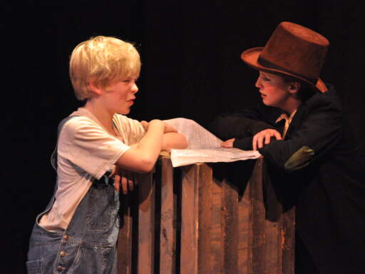 Adam Kluge and Cassie Gorniewicz as Oliver and Dodger